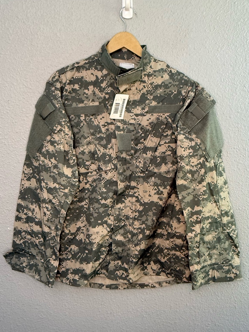US Army | ACU Digital Camo Combat/Field Jacket | Small-Regular